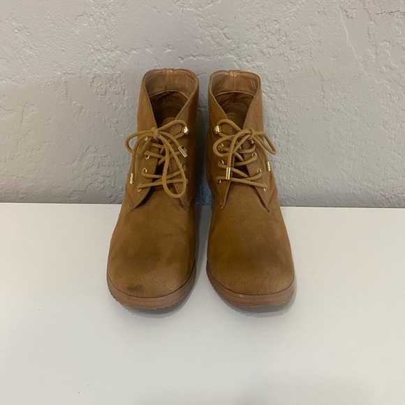 MeRona tan wedges - Picture 2 of 3